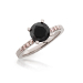 012 - 18kt wit gouden verlovingsring bezet met een briljant geslepen zwarte diamant. Zijkanten bezet met 8 roze diamantjes. Ontwerp: Marleen Hengeveld - AMMA Sieraden
